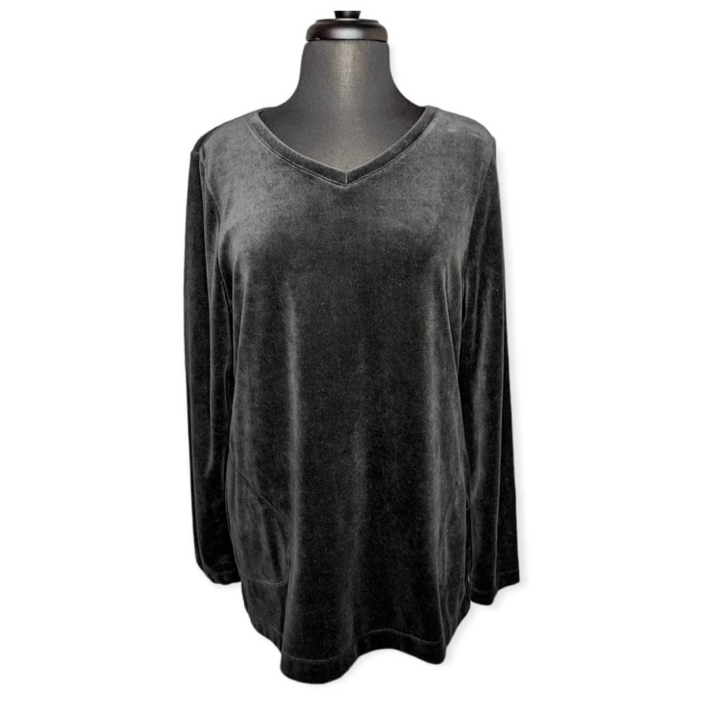 NWT Croft & Barrow Black Tie Velvet Long Sleeve V Neck Top Size XL